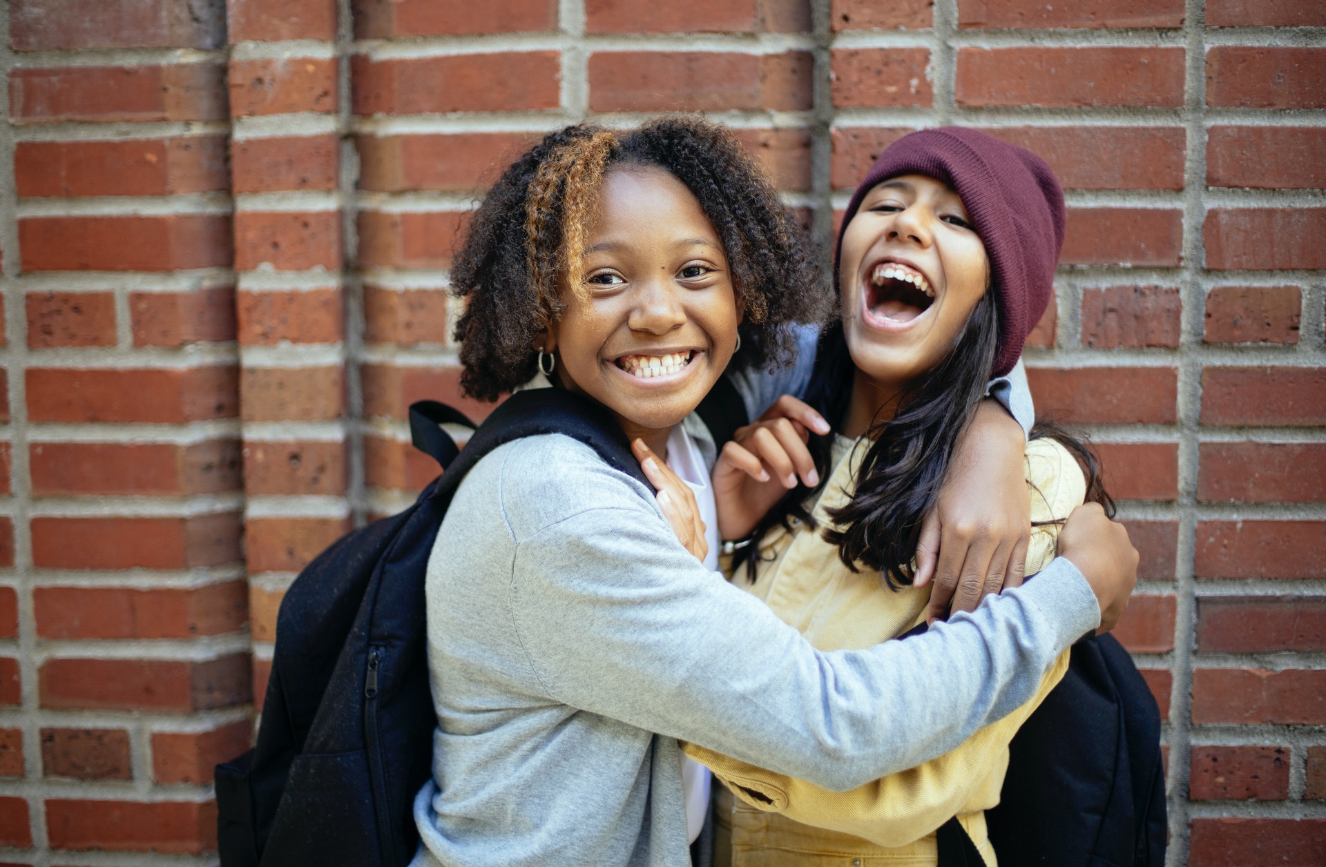 School-age_Kids_hugging